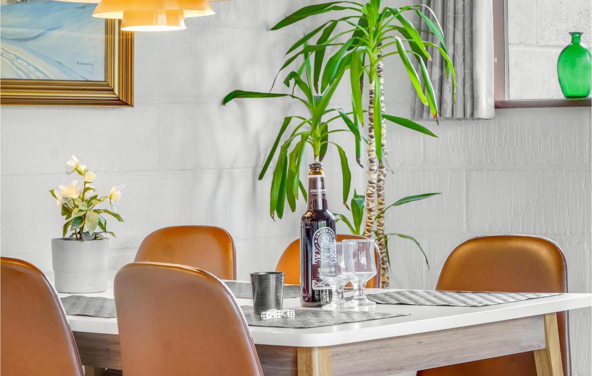 Amazing Home In Kalundborg With Kitchen Esterno foto